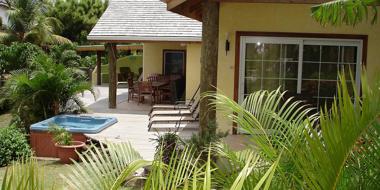 Maca Bana Villas
