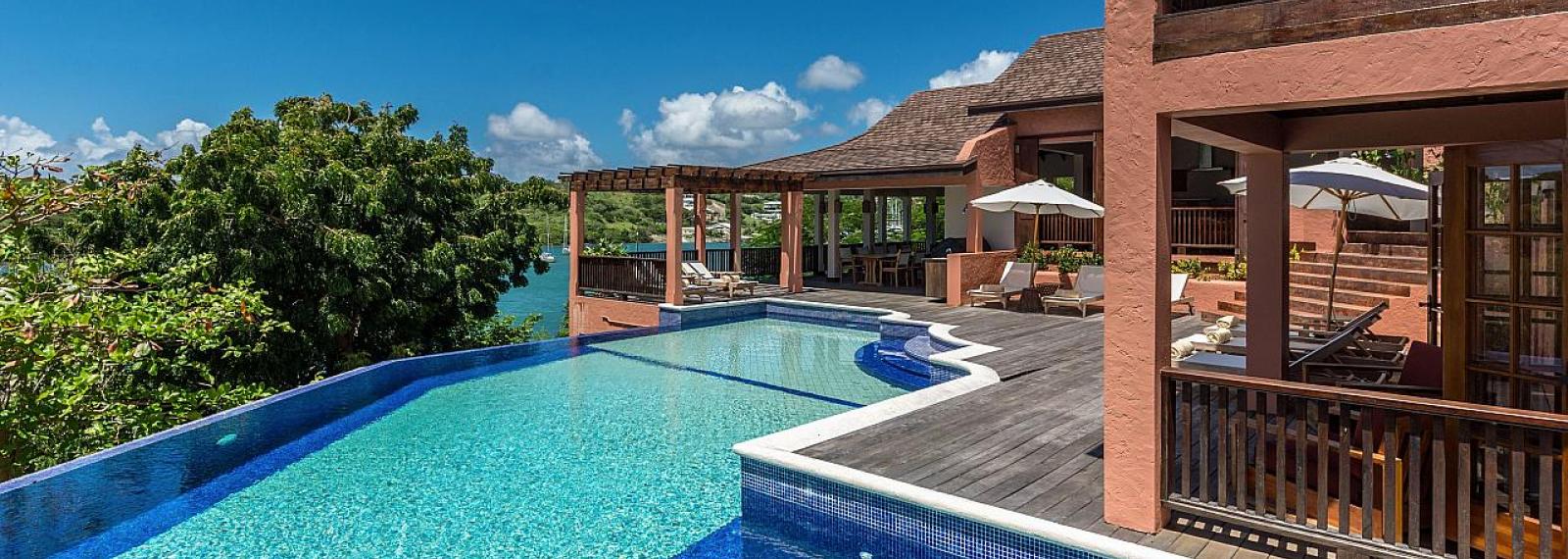 Pool House at Calabash