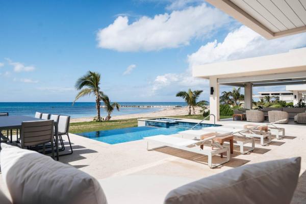 Amaara - Palm Beach on Runaway Bay