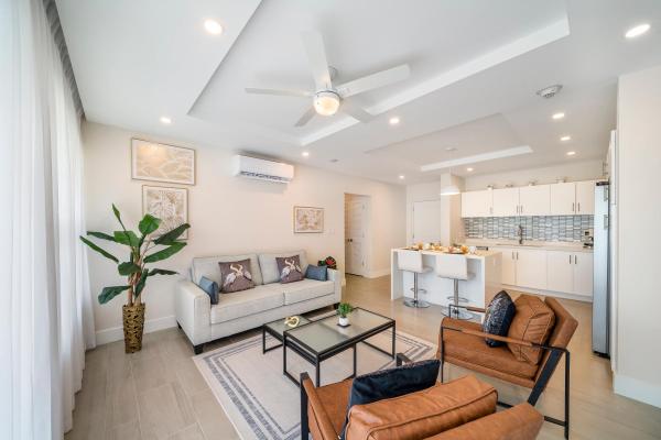 Coral Beach 202