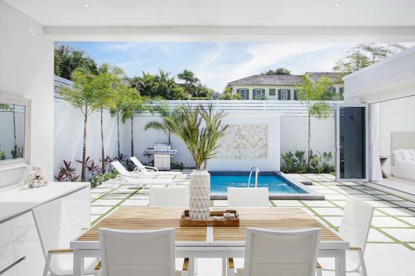  Porters Paradise Villa