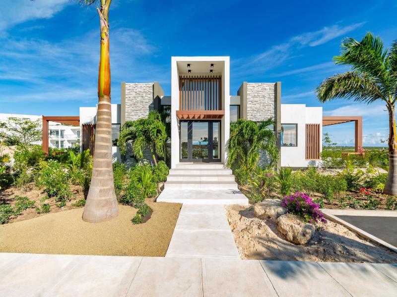 Solara - Beachfront , Providenciales  