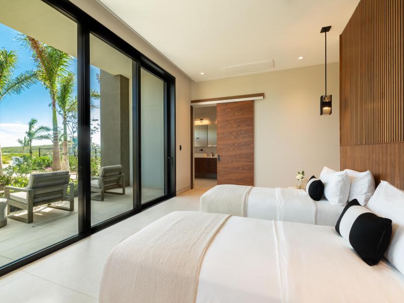 Solara - Beachfront , Providenciales  