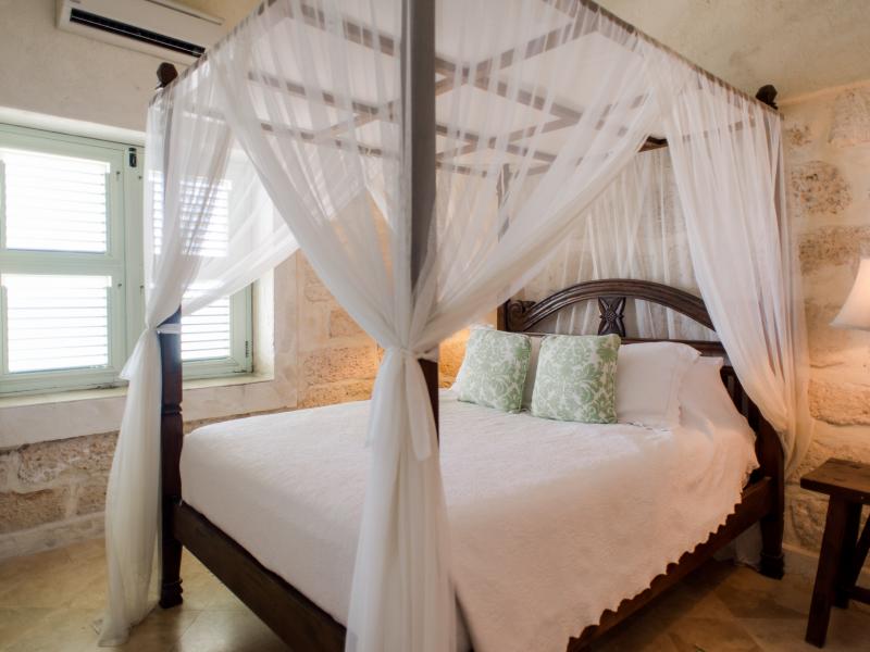 Little Good Harbour , Beachfront villas Barbados , Speightstown , St Peter , West Coast Barbados  