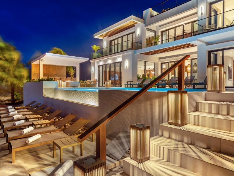 Solara - Beachfront , Providenciales  