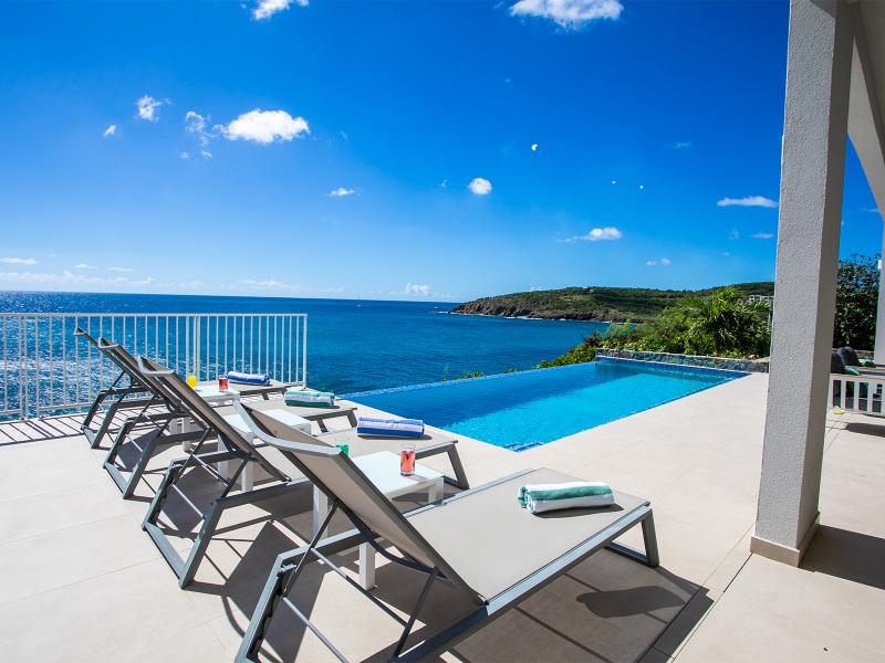 Aqua , Pelican Key St Maarten  