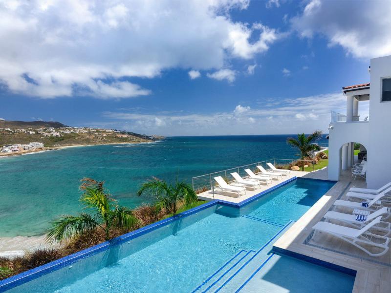 Amalia , Pelican Key St Maarten  