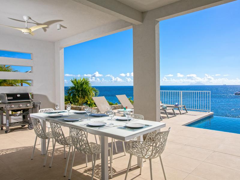 Aqua , Pelican Key St Maarten  