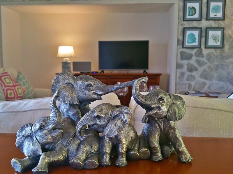 Crescent Bay Villa , Crescent Beach  