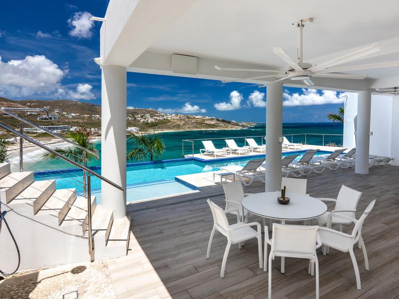 Amalia , Pelican Key St Maarten  