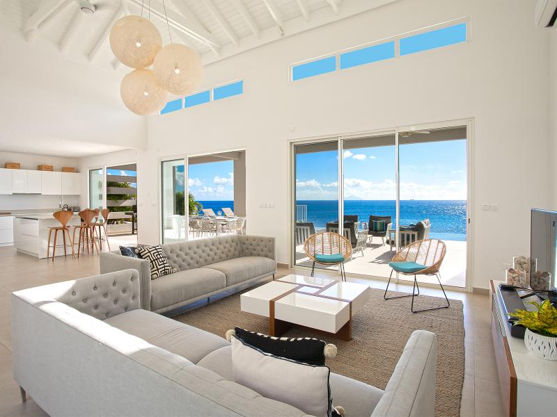 Aqua , Pelican Key St Maarten  