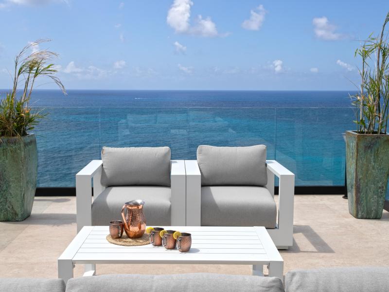 Aqua Dream , Pelican Key St Maarten  