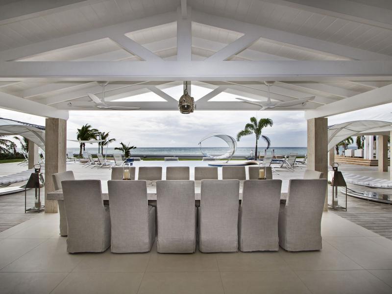 C'est La Vie, Terres Basses , Terres Basses  