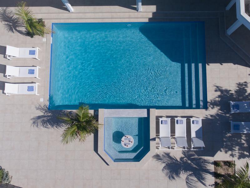 Ecume des Jours  , Terres Basses  