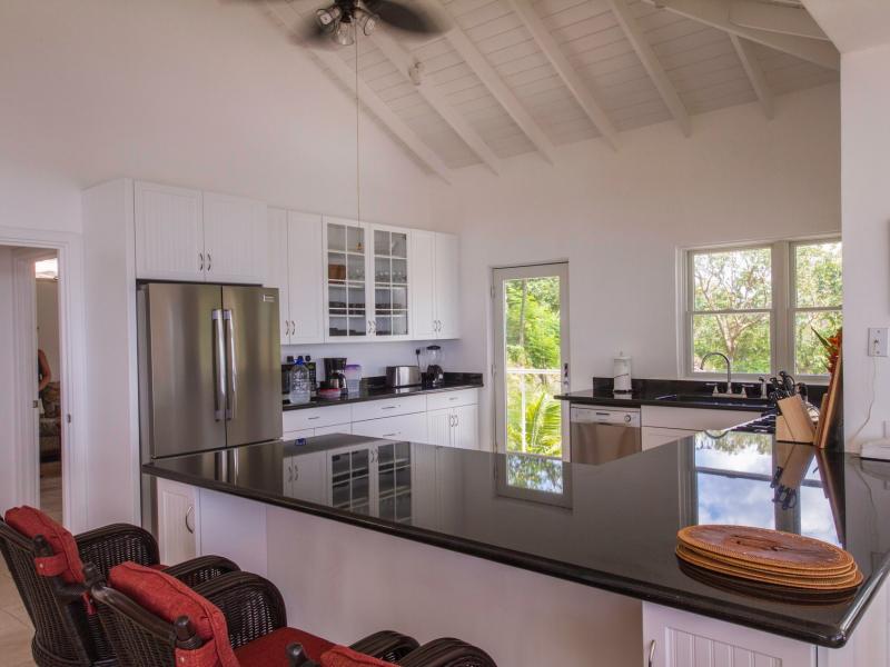 Trou Rolland , Marigot Bay  