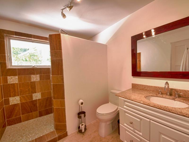 Trou Rolland , Marigot Bay  