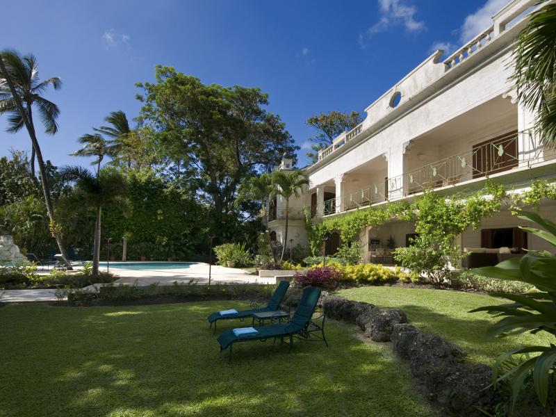 Moon Reach - Beachfront  , Beachfront villas Barbados , Lower Carlton , St James , The Garden, Barbados , West Coast Barbados  