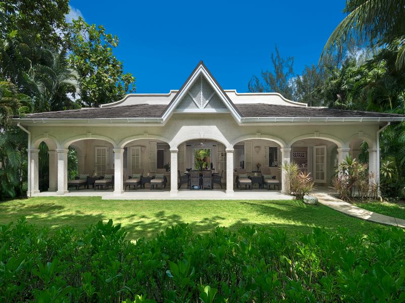 Coral Reef Club - Villa Ixora , Beachfront villas Barbados , Porters , St James , West Coast Barbados  
