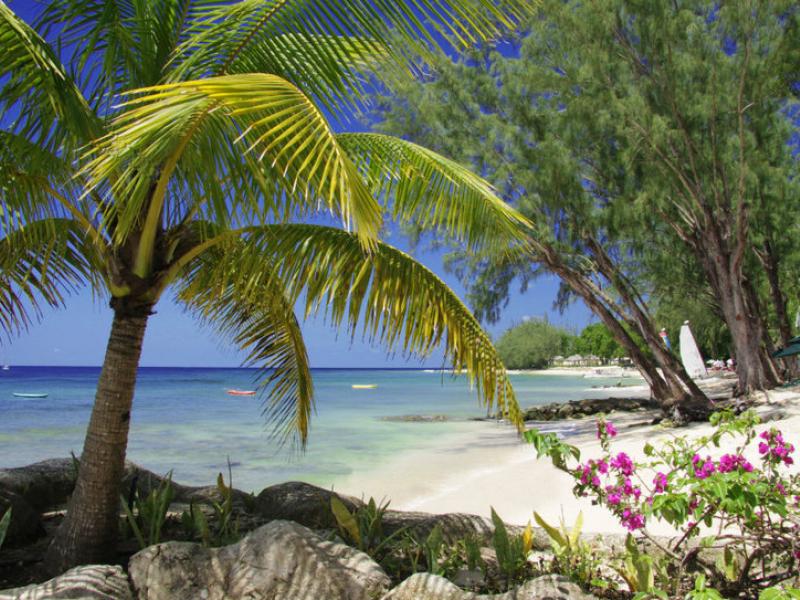 Coral Reef Club - Villa Ixora , Beachfront villas Barbados , Porters , St James , West Coast Barbados  