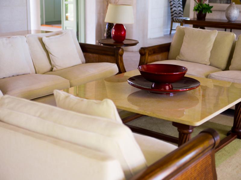 Hummingbird at Calabash , Prickly Bay  