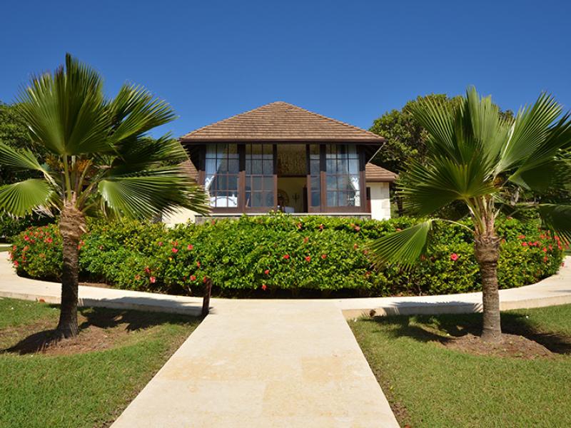 Sleeping Dragon Villa , Lime Kiln Bay  