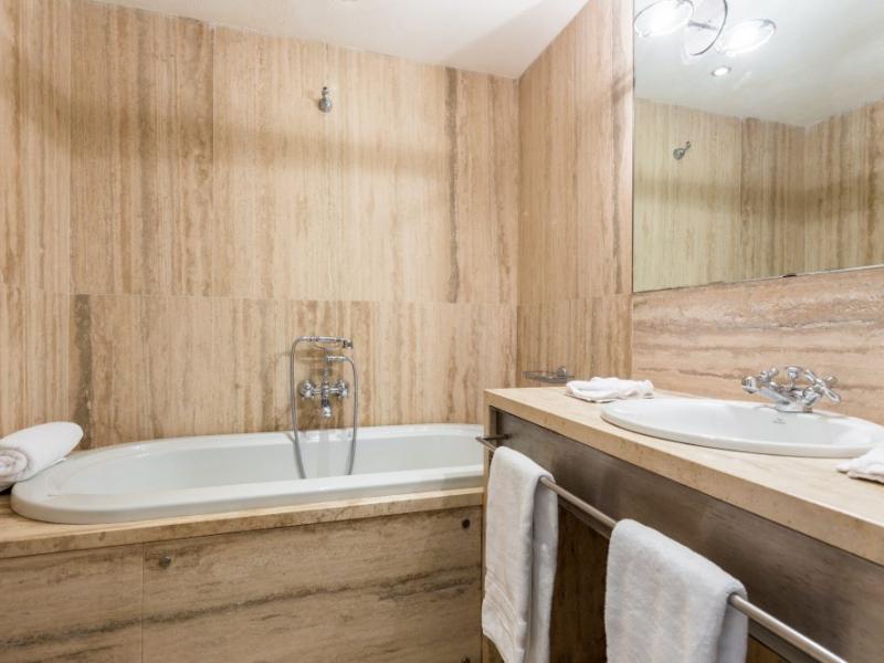 Phibblestown , Honor Bay  