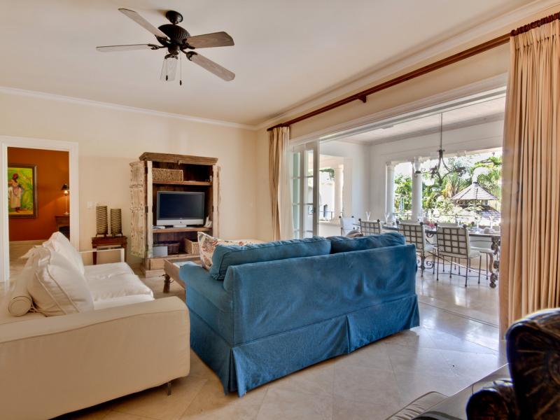 Sapphire Beach Apartments , Beachfront villas Barbados , Christ Church  , Dover Beach , South Coast Barbados  