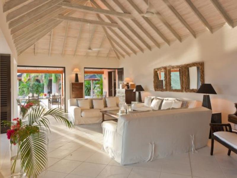 Macaroni Beach House , Macaroni Bay  