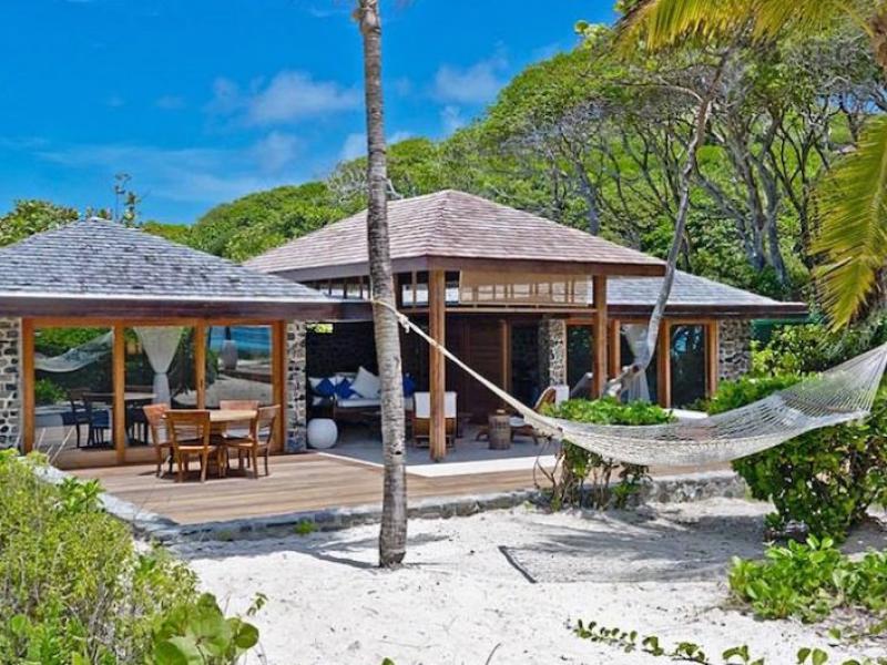 Petit St Vincent  , Petit St Vincent  