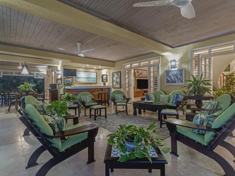 Sugar Bay on the Beach , Discovery Bay  