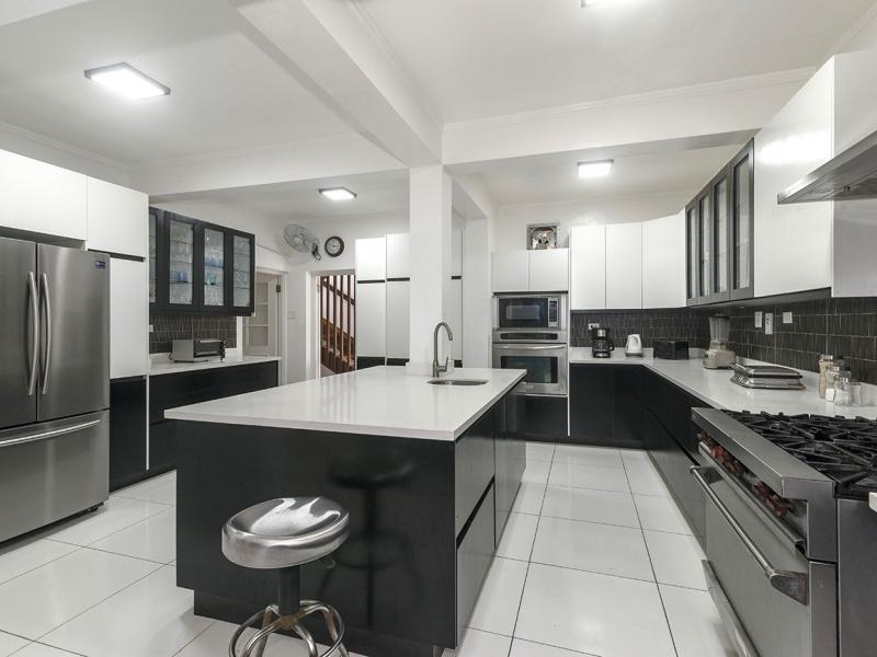 Sweet Spot on The Beach , Runaway Bay  