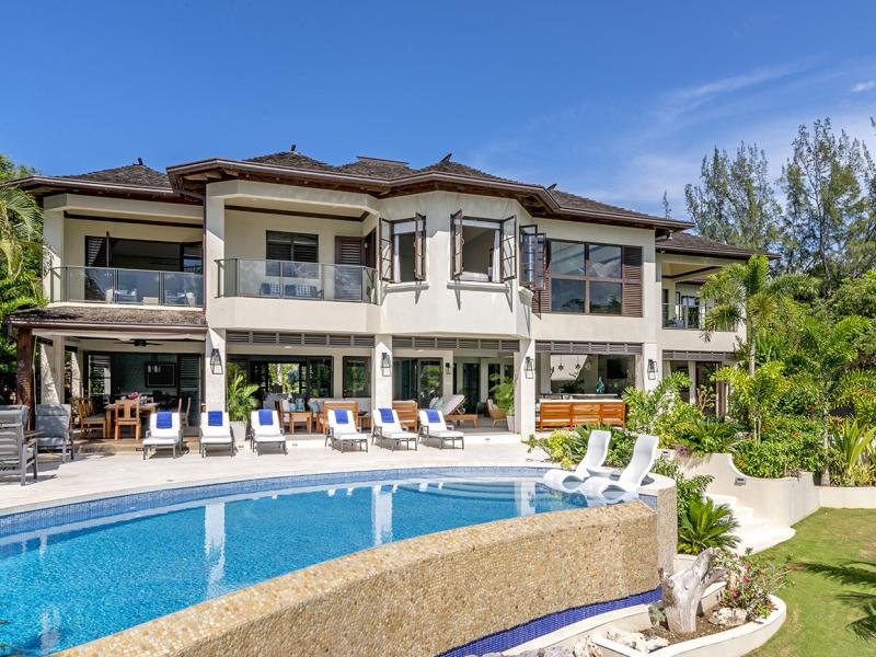 Makana on the Beach , Discovery Bay  