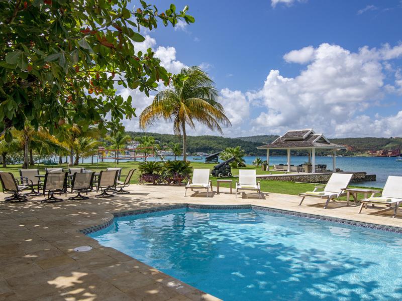 A Summer Place  , Discovery Bay  