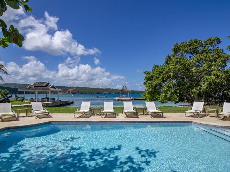 A Summer Place  , Discovery Bay  