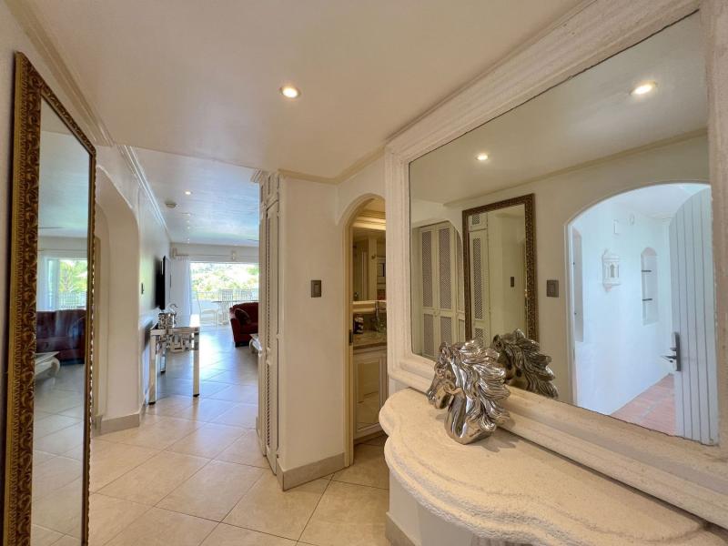 Glitter Bay 209 , St James  