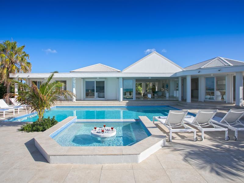 Ecume des Jours  , Terres Basses  