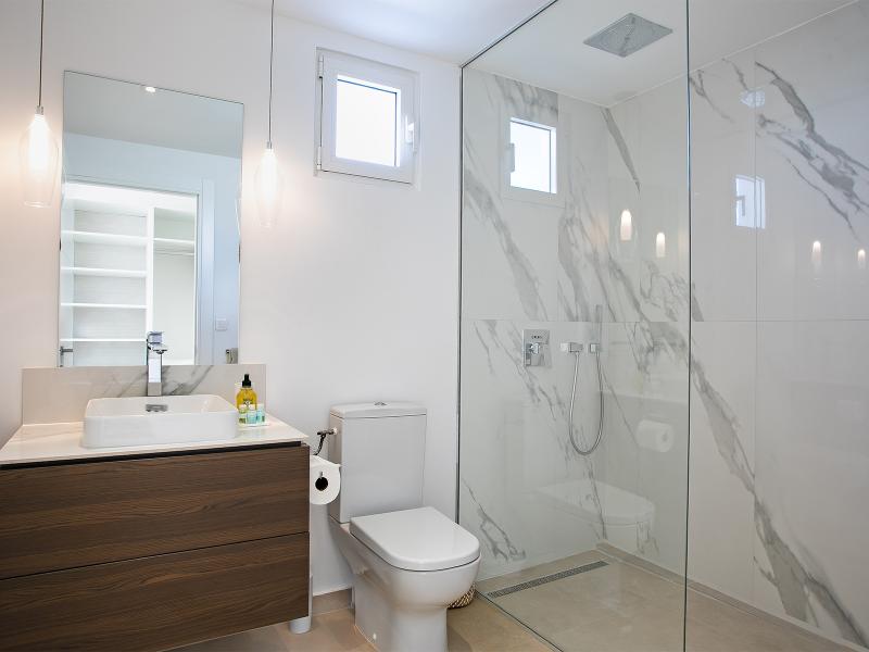 Aqua , Pelican Key St Maarten  