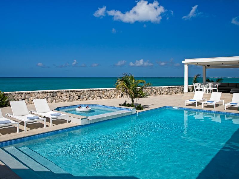 Ecume des Jours  , Terres Basses  