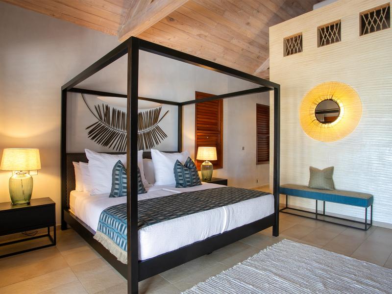 Les Palmiers Bleus , Terres Basses  