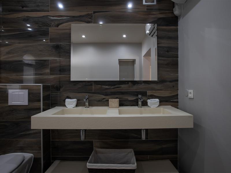 Beauvoir , Orient Bay  