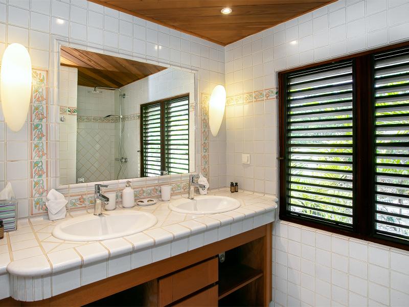 Blue Beach , Terres Basses  