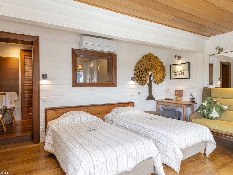 Micalao , Anse des Cayes  