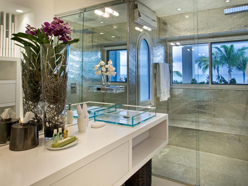 C'est La Vie, Terres Basses , Terres Basses  