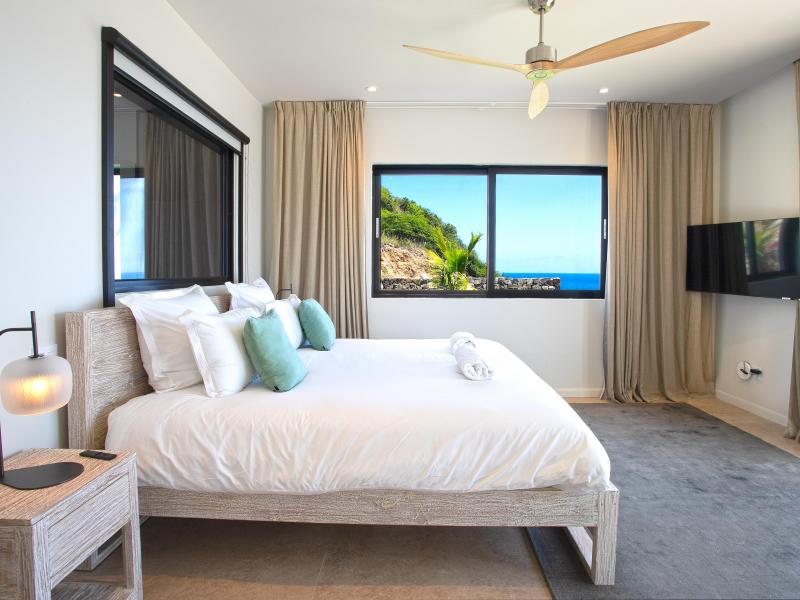 Aqua Dream , Pelican Key St Maarten  