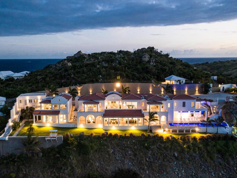 Amalia , Pelican Key St Maarten  