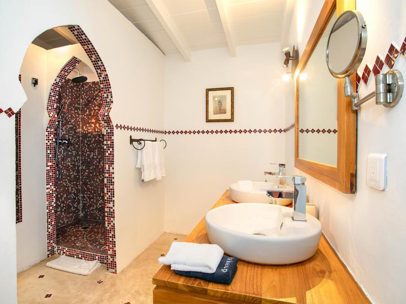 Amethyst , Terres Basses  