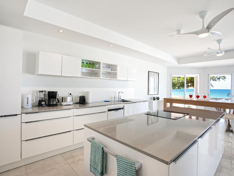 Ecume des Jours  , Terres Basses  