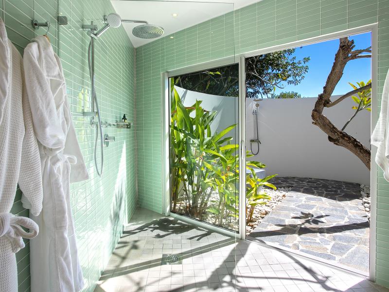 Le Reve , Terres Basses  