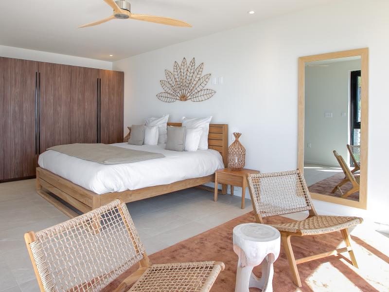 Aqua Dream , Pelican Key St Maarten  