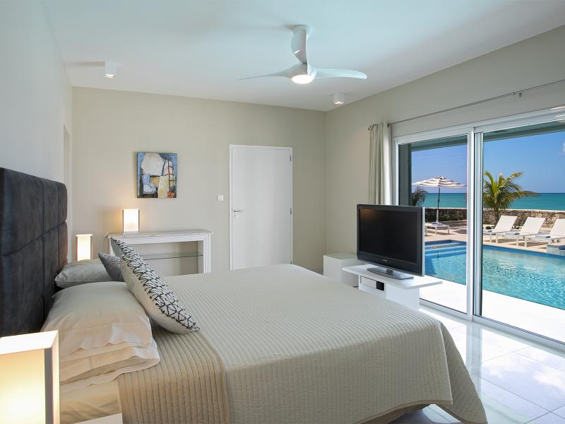 Ecume des Jours  , Terres Basses  